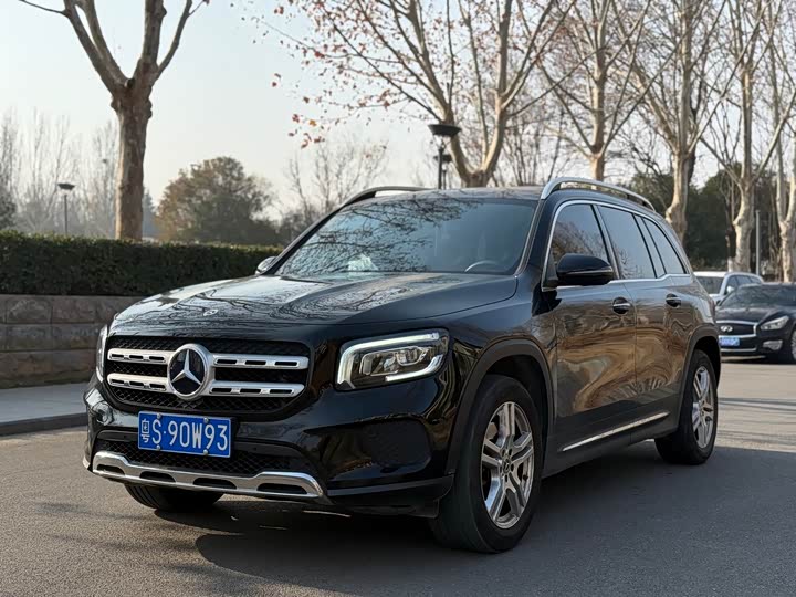 Фото 1 - Mercedes-Benz GLB-Class