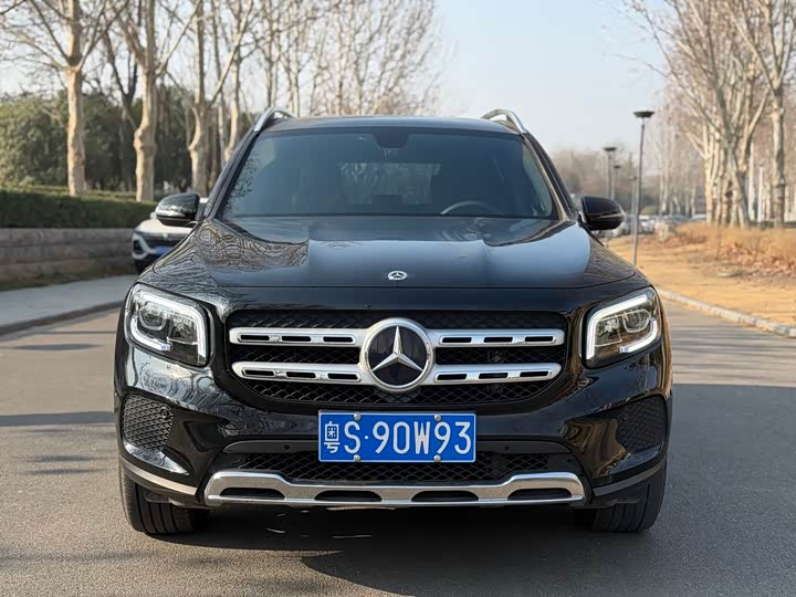 Фото 2 - Mercedes-Benz GLB-Class