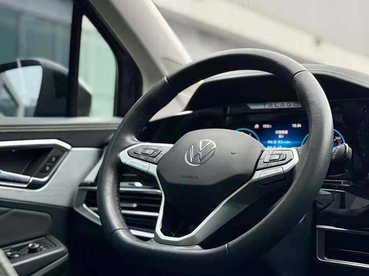 Фото 9 - Volkswagen Talagon