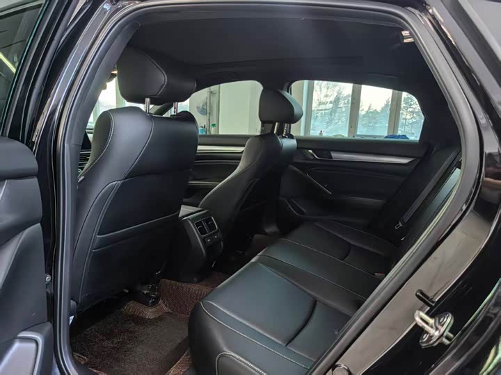 Фото 8 - Honda Inspire