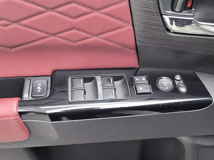 Фото 9 - Honda Elysion