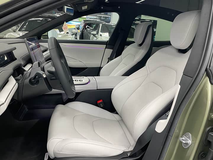 Фото 9 - Xiaomi SU7