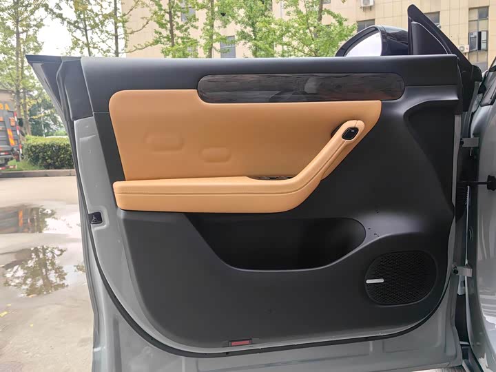 Фото 9 - Leapmotor C11