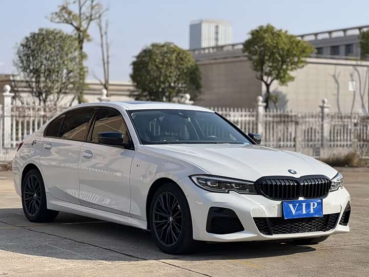 Фото 3 - BMW 3 Series