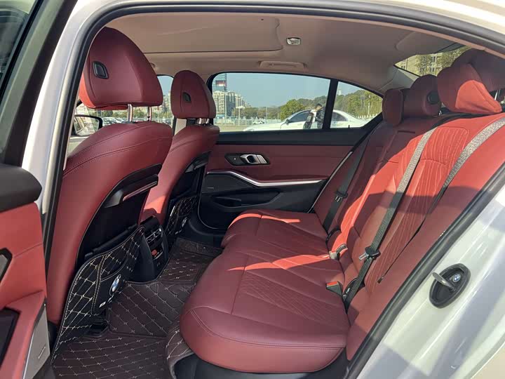 Фото 4 - BMW 3 Series