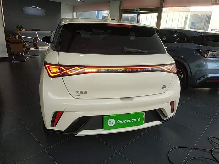 Фото 6 - BYD Dolphin