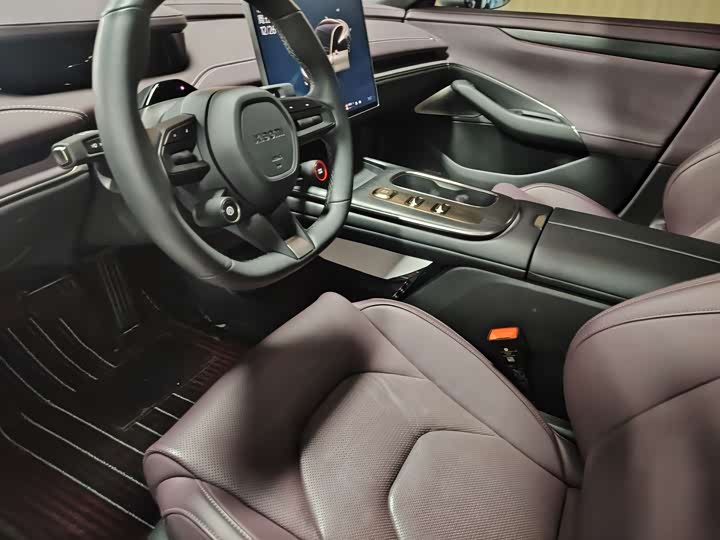 Фото 4 - Xiaomi SU7