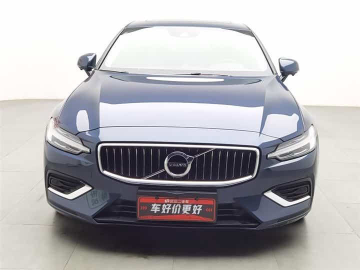 Фото 3 - Volvo S60