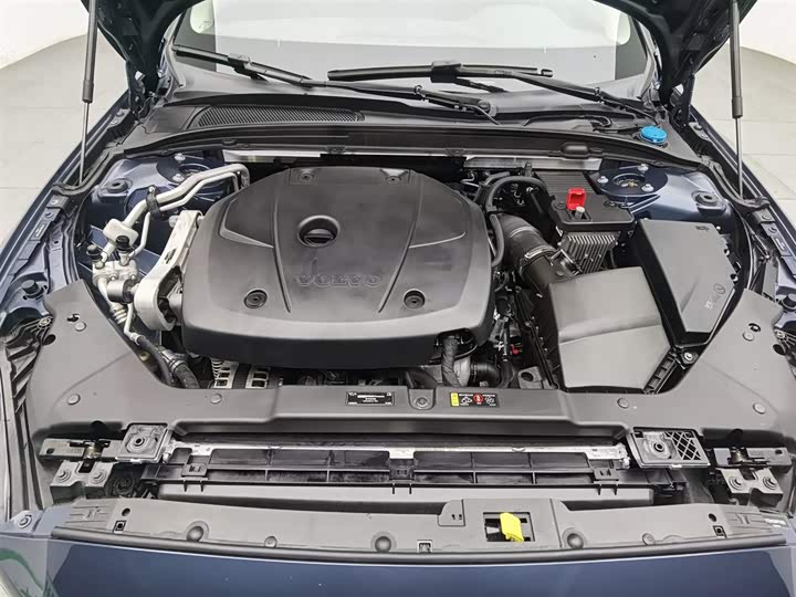 Фото 6 - Volvo S60