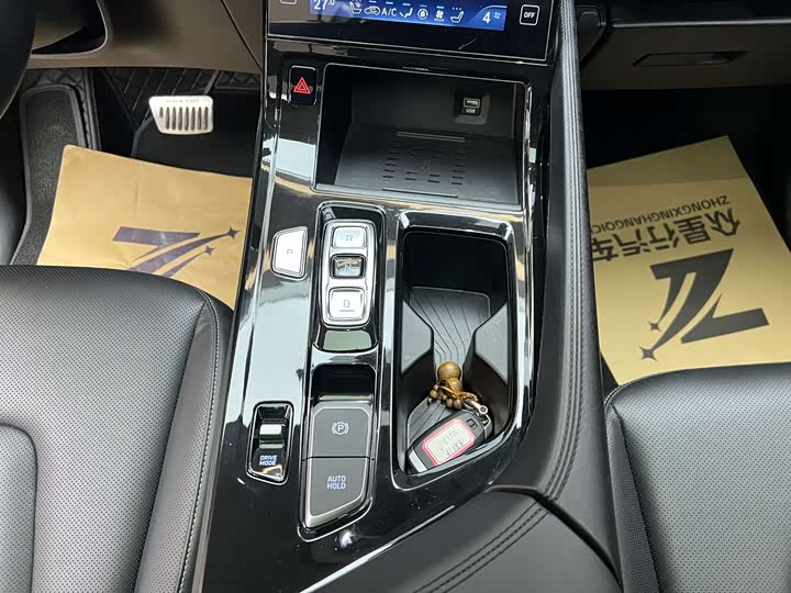 Фото 4 - Hyundai Custo