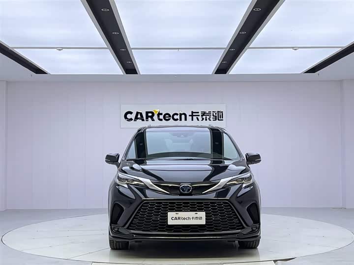 Фото 8 - Toyota Granvia