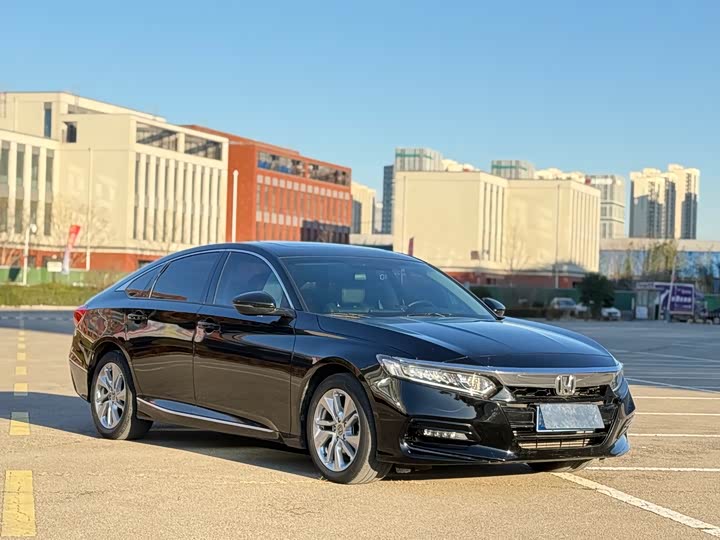 Фото 3 - Honda Accord