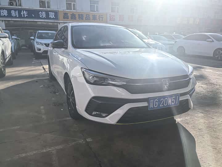 Фото 3 - Roewe i5