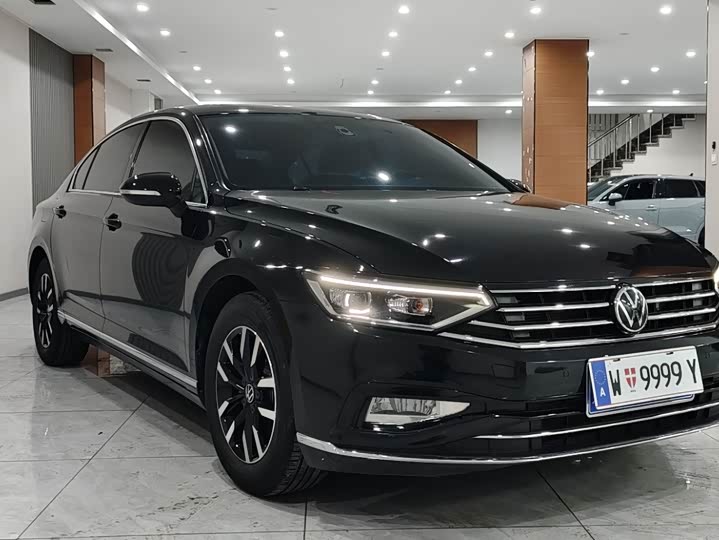 Фото 3 - Volkswagen Magotan