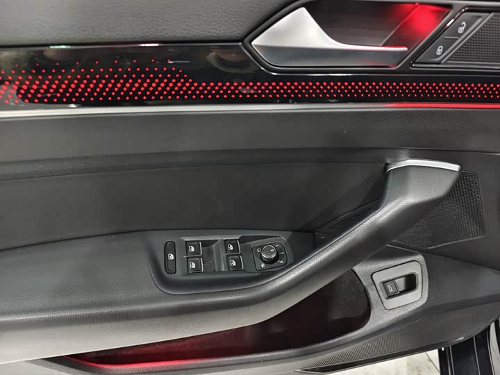 Фото 8 - Volkswagen Magotan