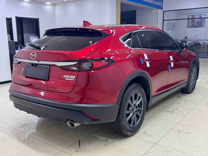 Фото 6 - Mazda CX-4