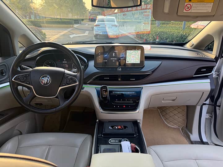 Фото 6 - Buick GL8 ES