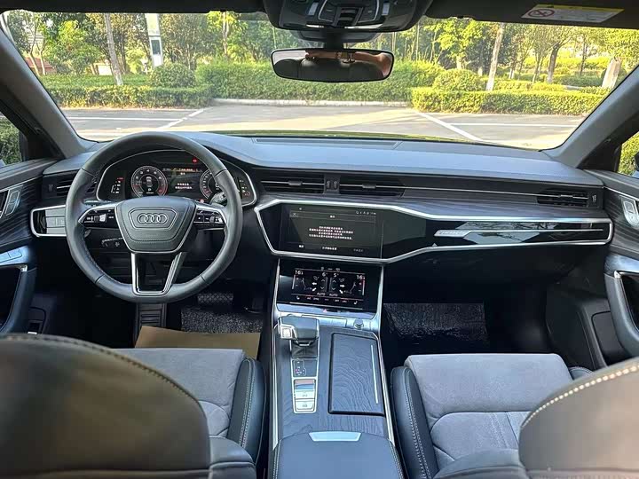 Фото 3 - Audi A6L