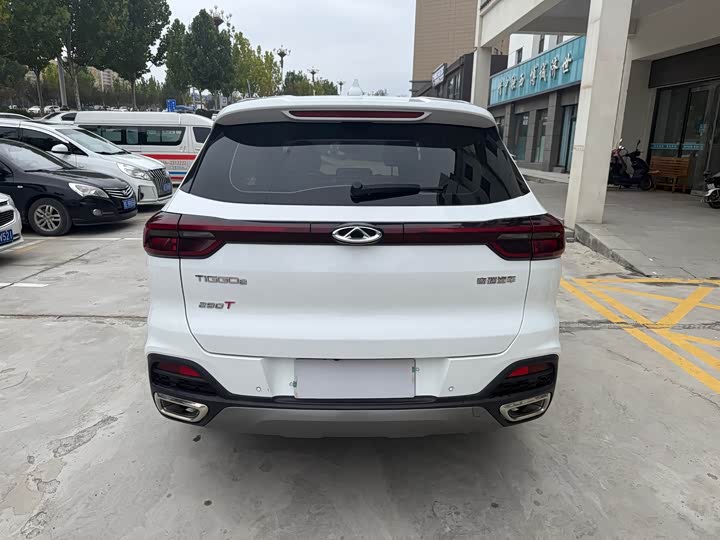 Фото 8 - Chery Tiggo 8