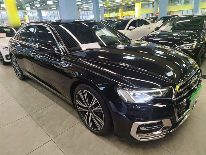 Фото 4 - Audi A6L
