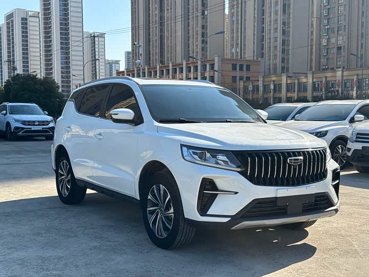 Фото 3 - Geely Vision X6