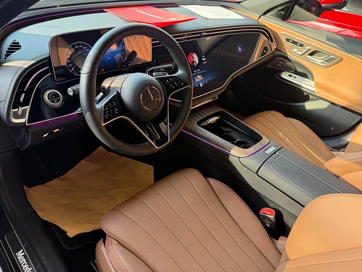 Фото 8 - Mercedes-Benz E-Class