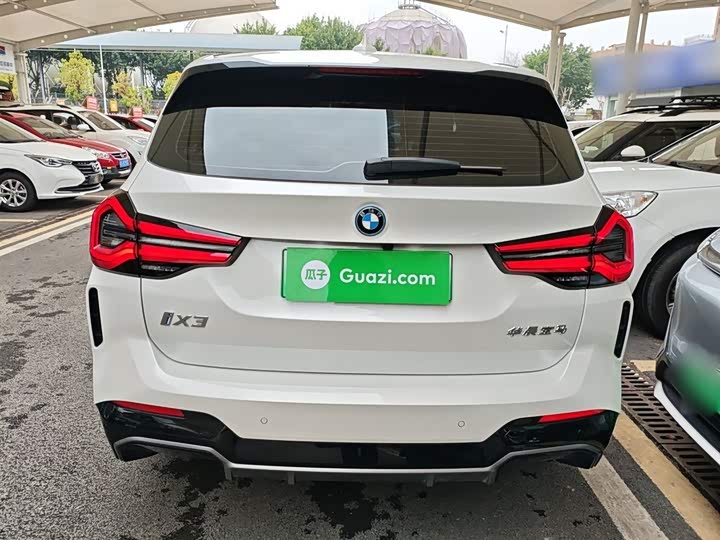 Фото 6 - BMW iX3