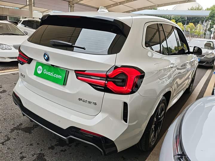 Фото 7 - BMW iX3