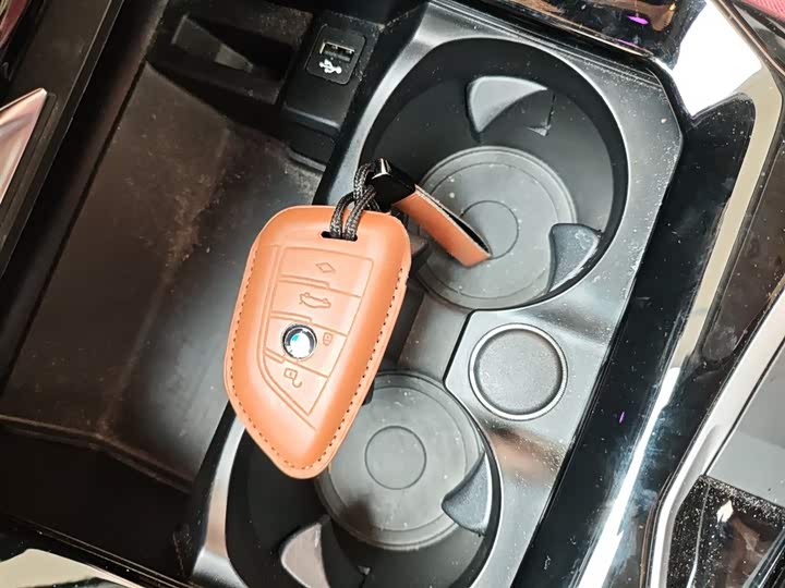 Фото 9 - BMW iX3