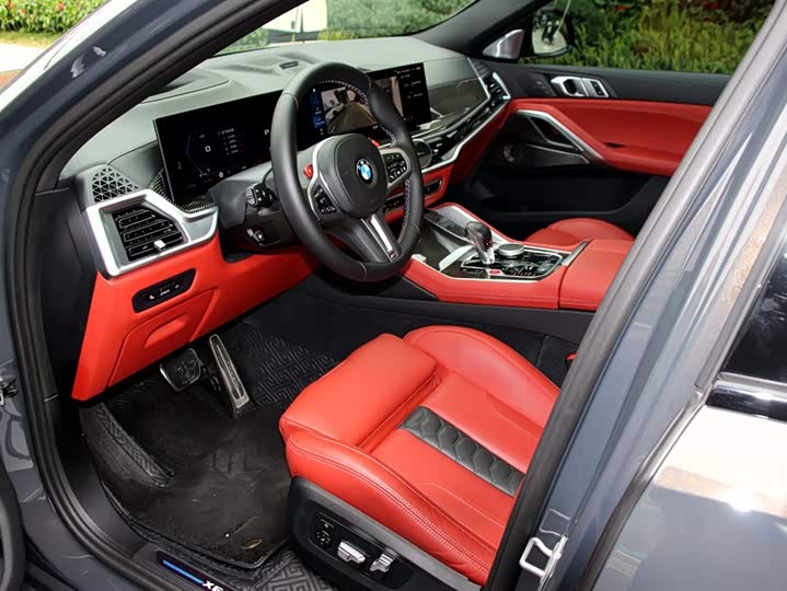 Фото 9 - BMW X6 M