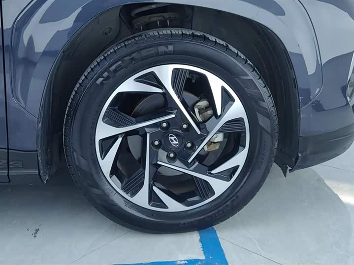 Фото 6 - Hyundai Custo