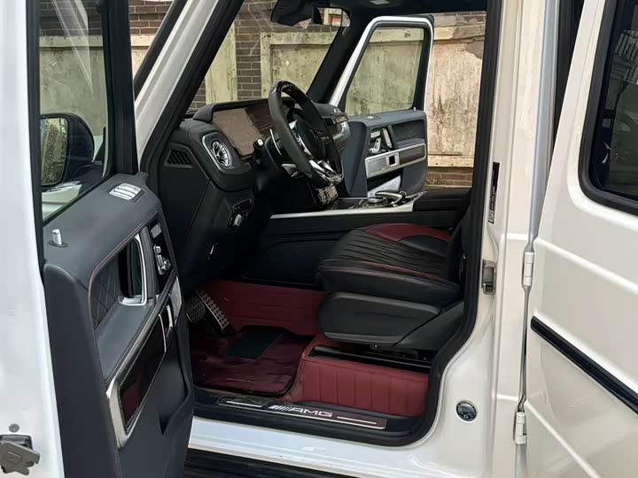 Фото 4 - Mercedes-Benz G-Class AMG