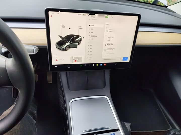 Фото 6 - Tesla Model Y