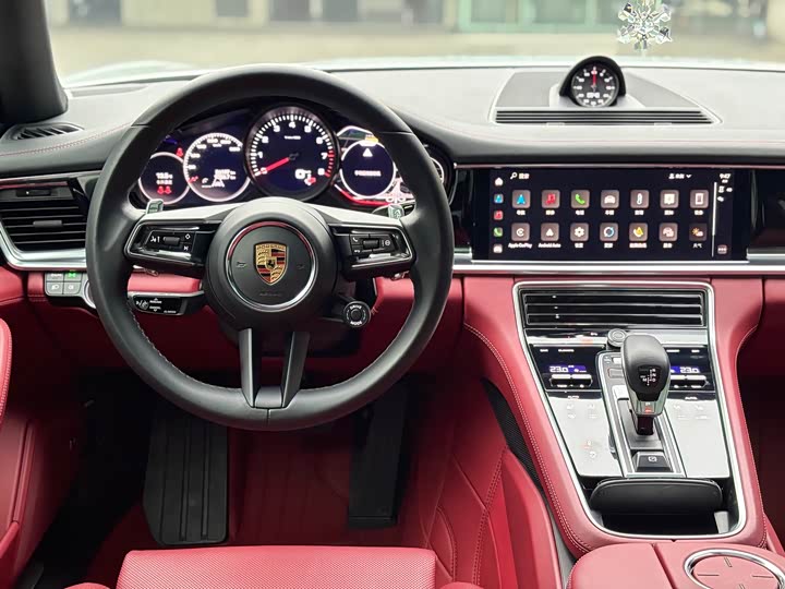 Фото 9 - Porsche Panamera