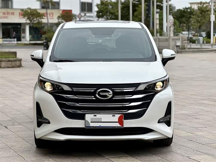 Фото 2 - GAC Trumpchi M6