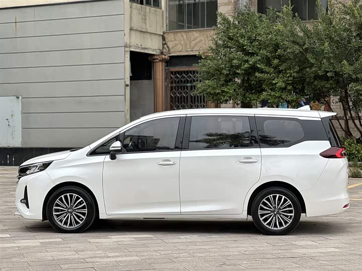 Фото 3 - GAC Trumpchi M6