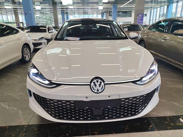 Фото 3 - Volkswagen Lamando L