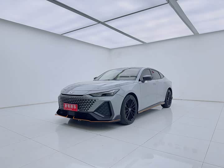 Фото 1 - Changan UNI-V