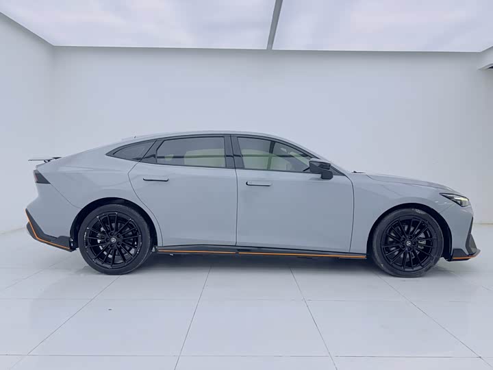 Фото 5 - Changan UNI-V