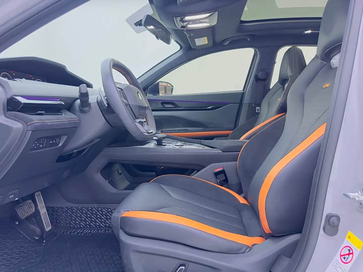 Фото 8 - Changan UNI-V