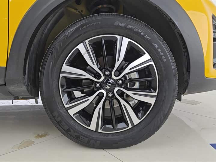 Фото 6 - Kia KX1