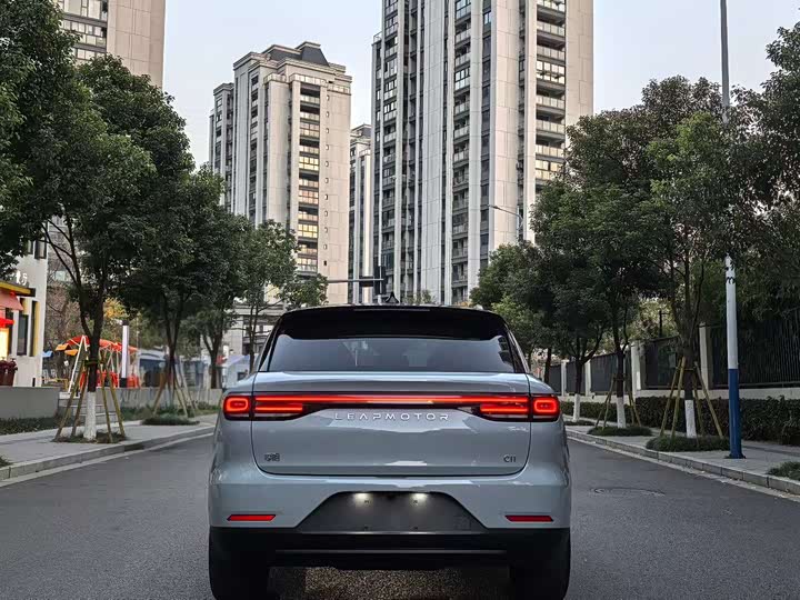 Фото 8 - Leapmotor C11