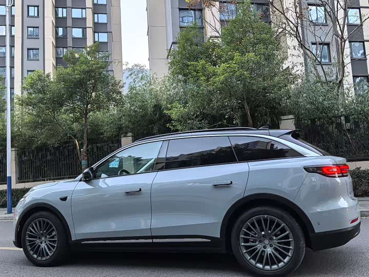 Фото 9 - Leapmotor C11