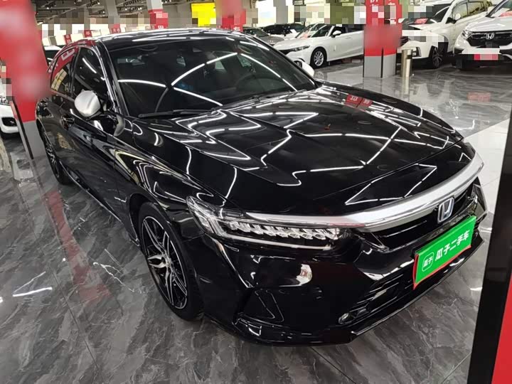 Фото 4 - Honda Inspire