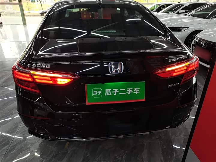 Фото 6 - Honda Inspire