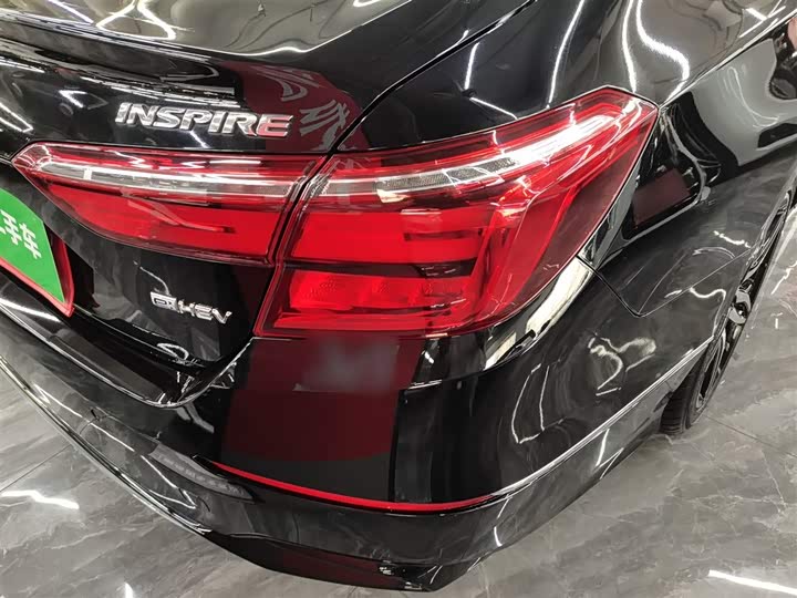 Фото 8 - Honda Inspire