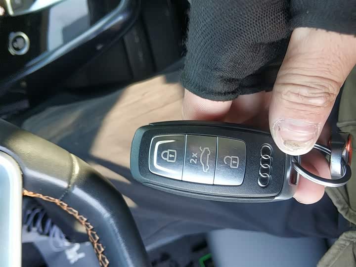 Фото 9 - Audi Q4 e-tron