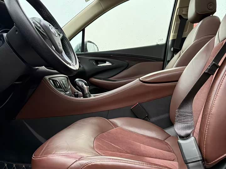 Фото 9 - Buick Envision Plus