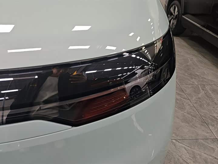 Фото 5 - Zeekr Mix