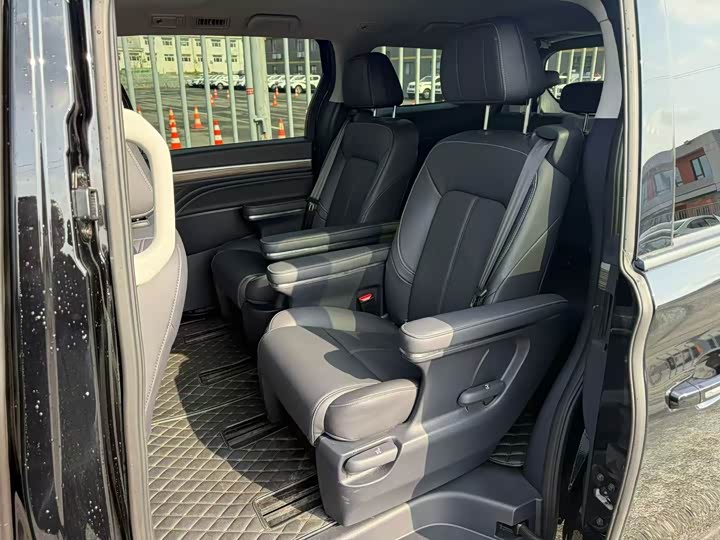 Фото 5 - GAC Trumpchi M8